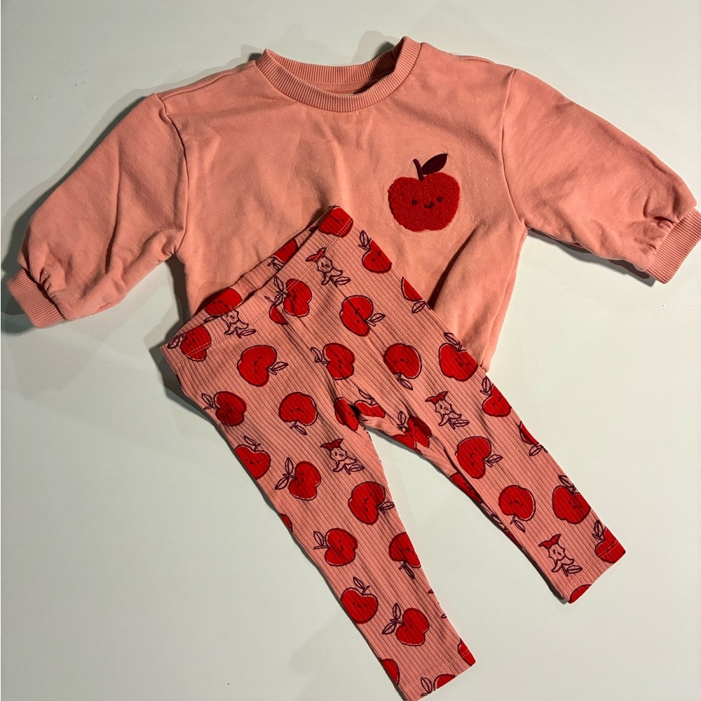 Cat & Jack Girls’ Fleece Apple Sweatshirt & Leggings